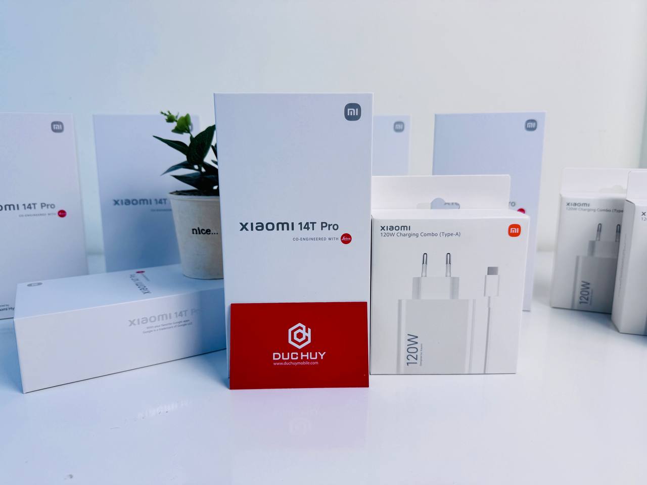 Xiaomi 14T Pro có công nghệ sạc nhanh Xiaomi HyperCharge