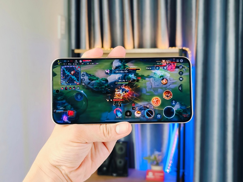 Hiệu năng mạnh mẽ với Dimensity 8400, chiến game mượt mà