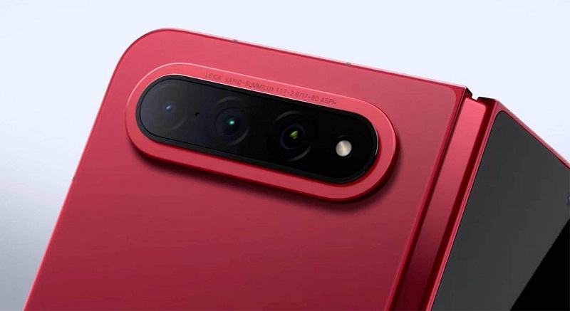 Xiaomi 18 Fold có 3 camera sau