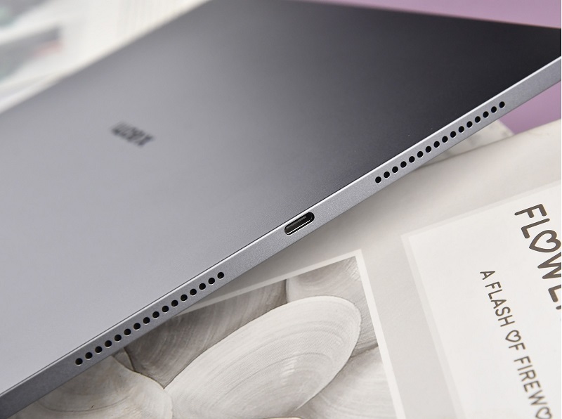 Xiaomi Pad 7S Pro có pin lớn 10.610mAh, sạc nhanh 120W