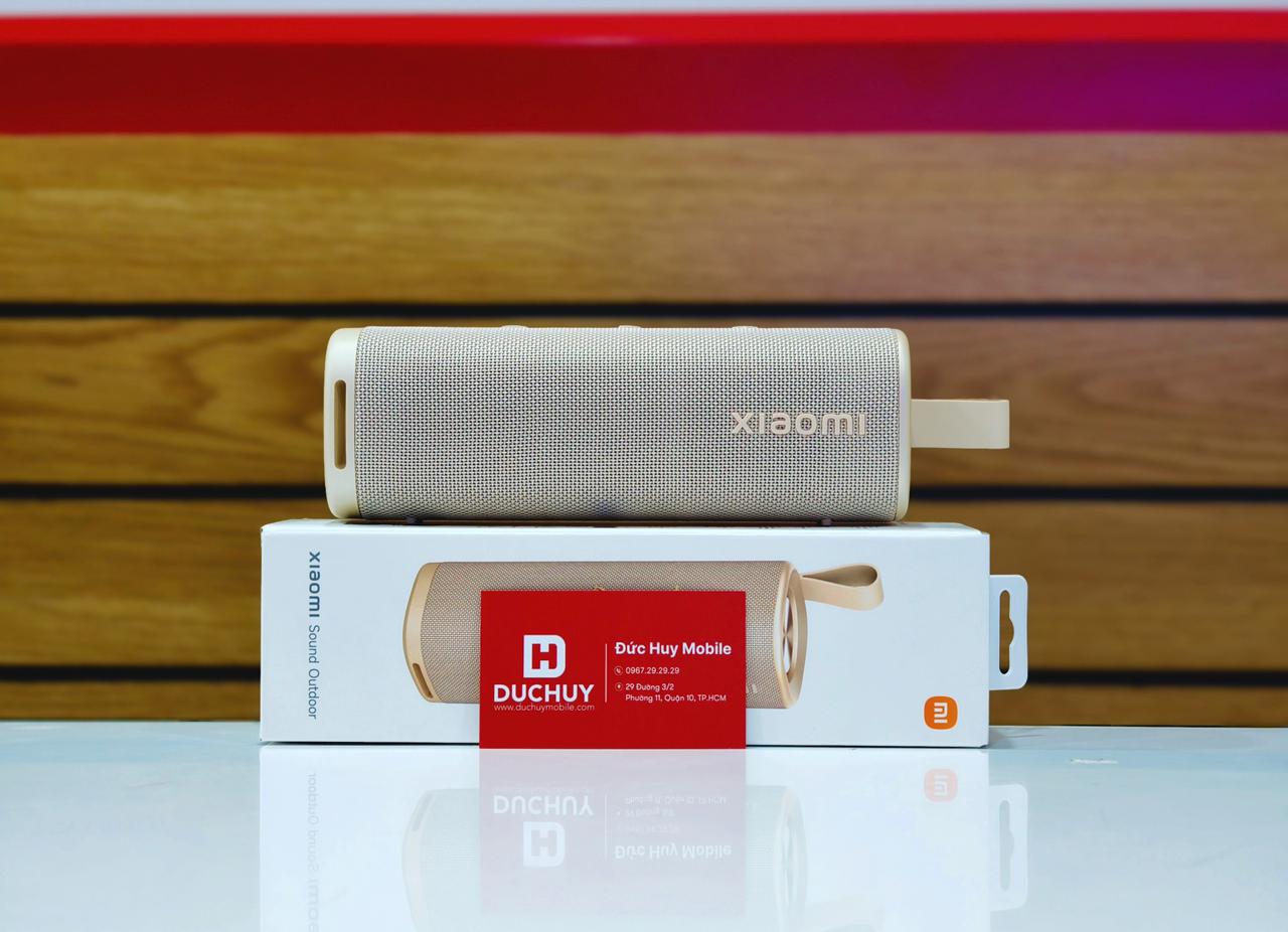 loa Bluetooth Xiaomi Sound Outdoor có thiết kế gọn gàng