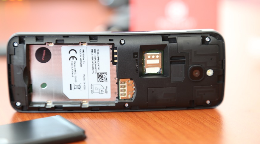 Nokia 8110 4G ( Công ty)