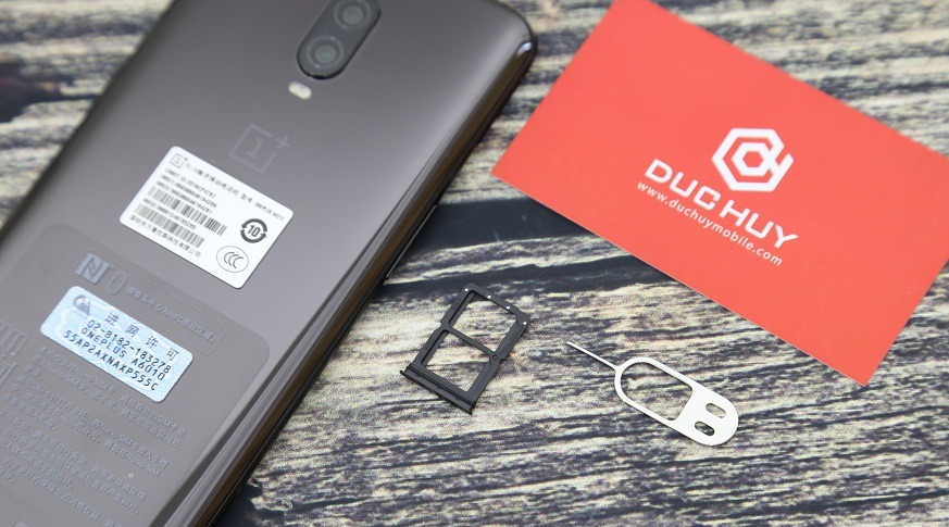 OnePlus 6T (8GB | 128GB)