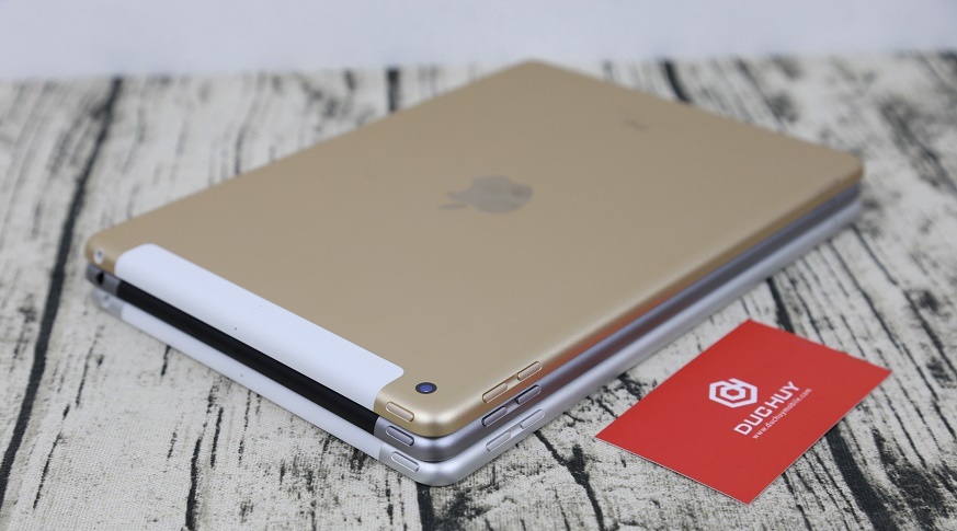 iPad 9.7 inch 32GB 2017 Gen 5 ( 4G + Wifi ) Like New