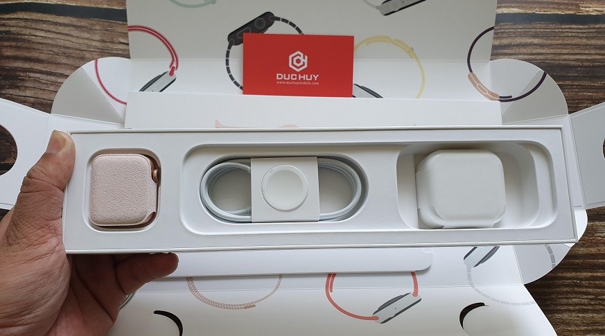 Apple Watch Series 5 40mm GPS Mới Chưa Active