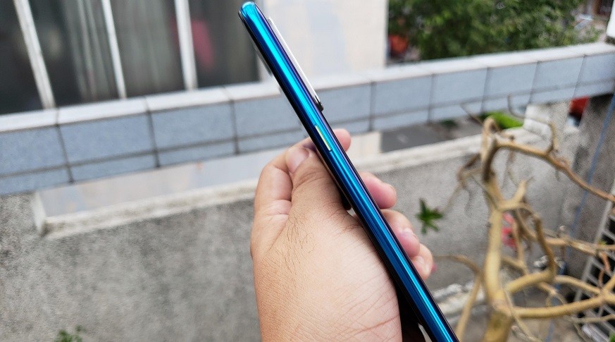 Realme 3 (4GB | 64GB) Công Ty