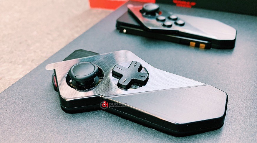 Tay cầm ROG Kunai Gamepad