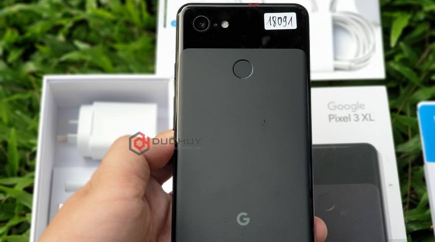 Google Pixel 3 XL 64GB ( Like New )