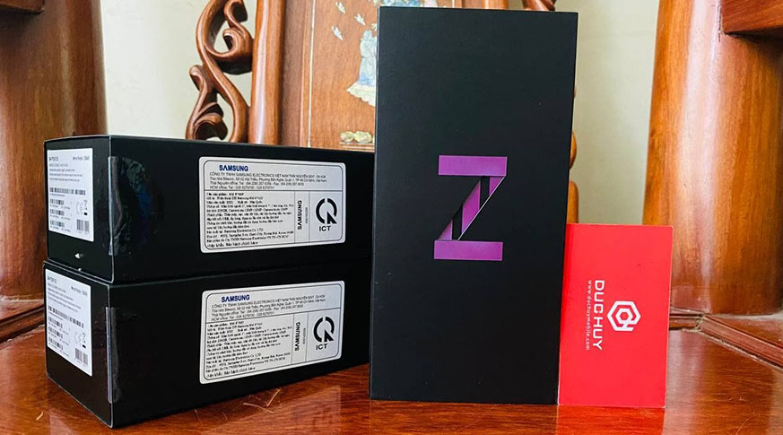 Samsung Galaxy Z Flip (8GB | 256GB) Công Ty Mới 100%