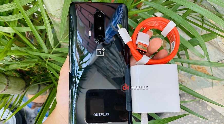 OnePlus 8 Pro (8GB | 128GB)