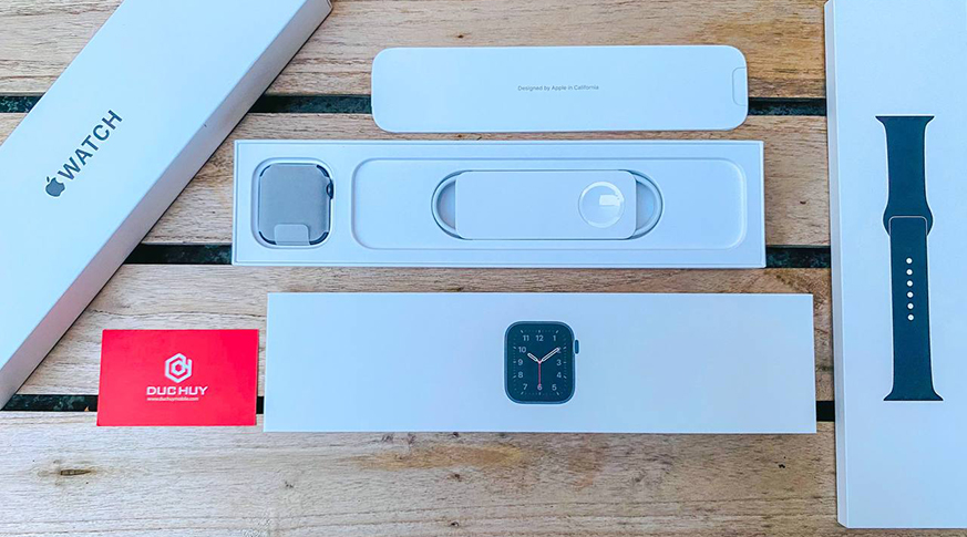 Apple Watch SE 44mm (GPS) Viền Nhôm  - Dây Cao Su Chính Hãng VN/A