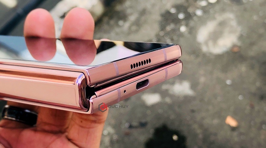 Samsung Galaxy Z Fold 2 5G Hàn Quốc Mới 100% Samsung Galaxy Z Fold 2 5G Hàn Quốc Mới 100%