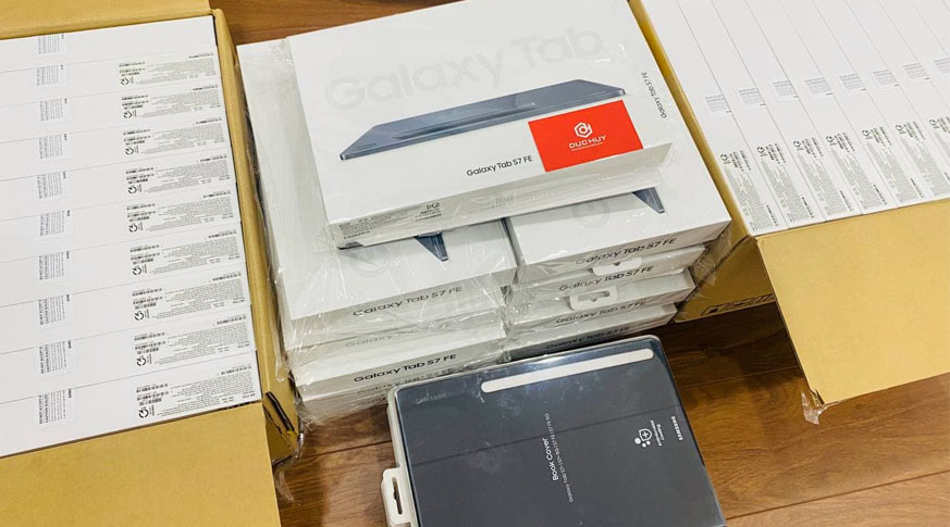 Bao Da Bàn Phím Book Cover KeyBoard Slim Samsung Galaxy Tab S7 FE (Chính Hãng)