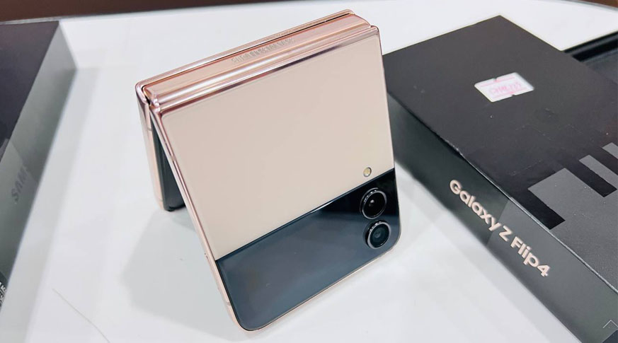 Samsung Galaxy Z Flip4 5G (8GB | 256GB) Chính Hãng Trôi Bảo Hành