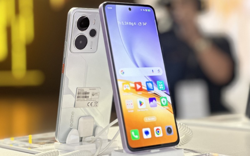 realme 14 5G (12GB | 256GB) realme 14 5G (12GB | 256GB)