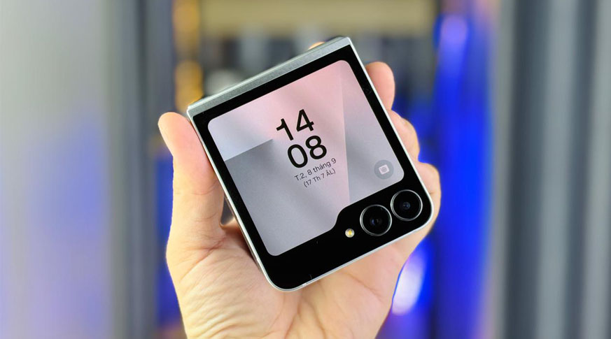 Samsung Galaxy Z Flip7 FE