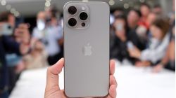 Trên tay iPhone 15 Pro Max: Cổng USB-C, nút Action mới, vỏ titan Trên tay iPhone 15 Pro Max: Cổng USB-C, nút Action mới, vỏ titan